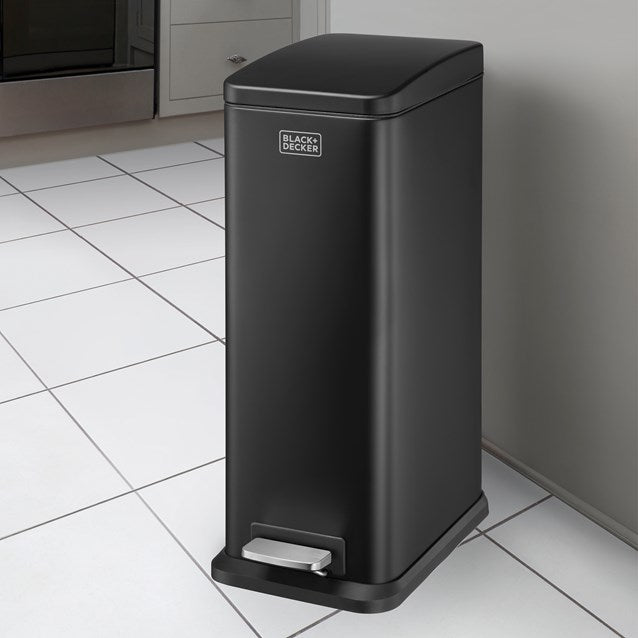 Black and Decker 20 L Slim Bin - Black