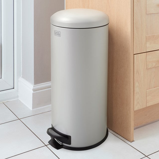 Black and Decker 30 L Dome Bin - Grey