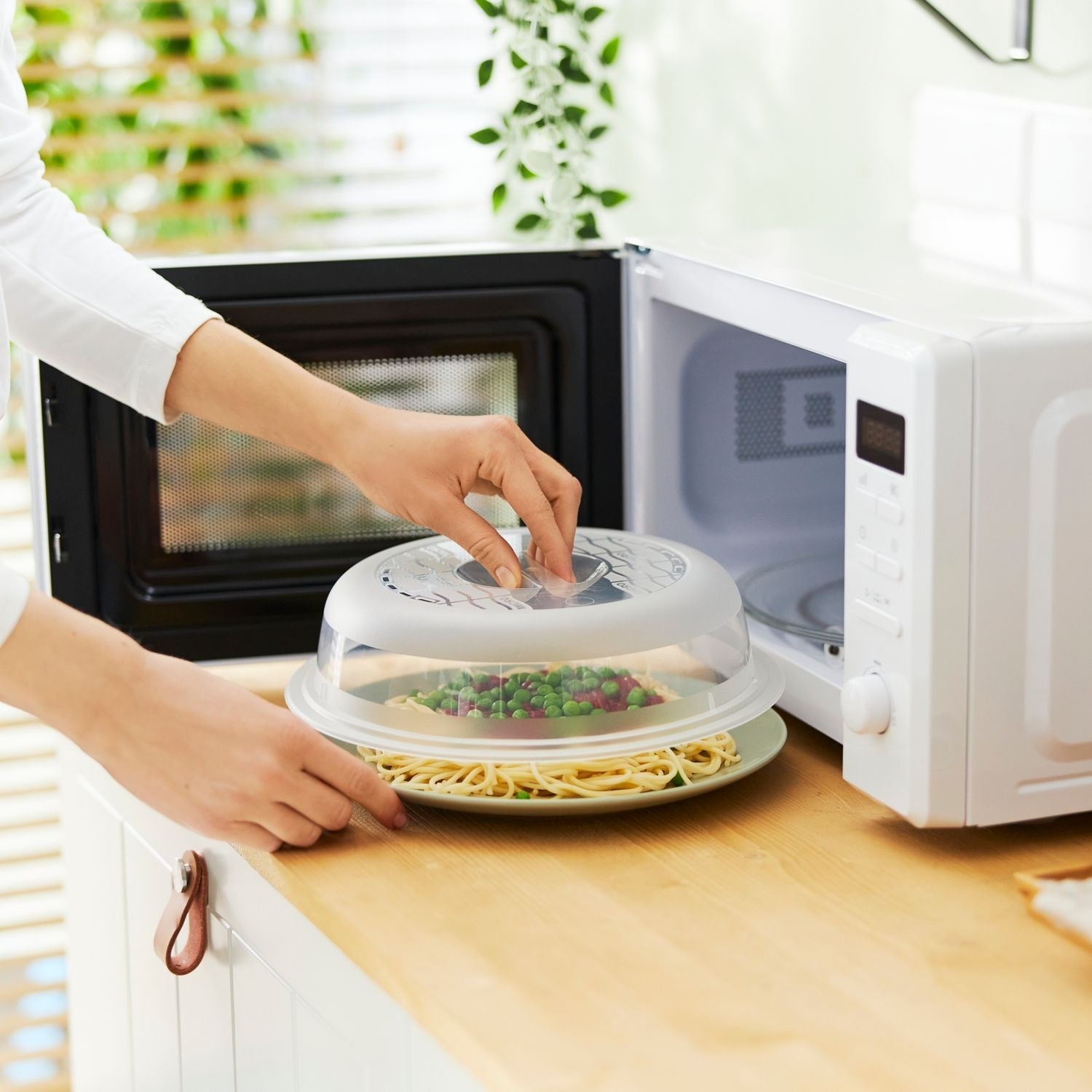 Rotho Microwave Cover 30 cm